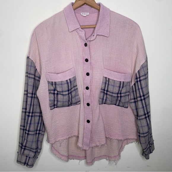 SOLD✨Pol Small Oversized Lightweight Button Down Pink Gray And Black Long Top - Picture 1 of 6